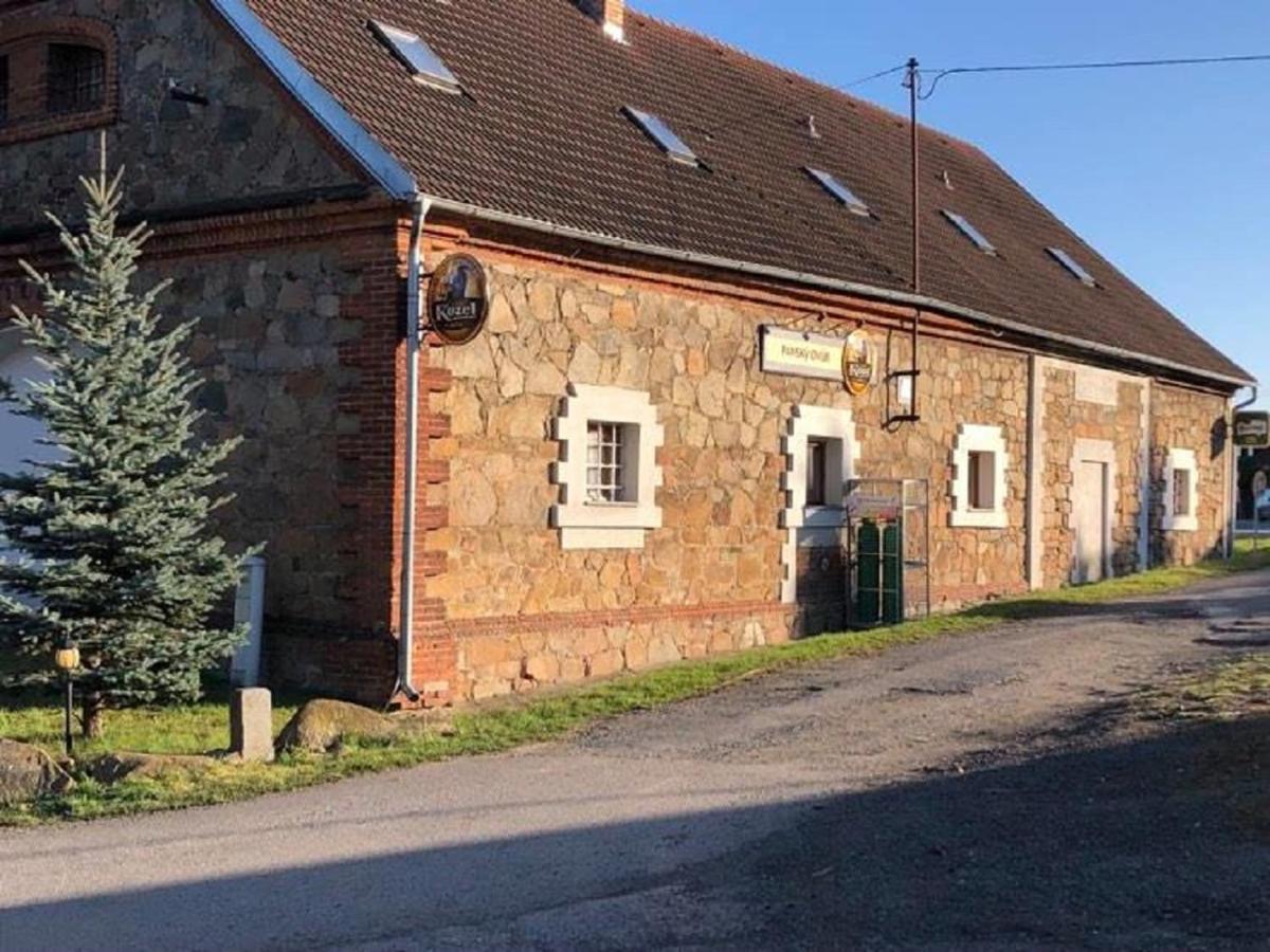 Hotel Schwarzenberský panský dvůr Čimelitz Exterior foto
